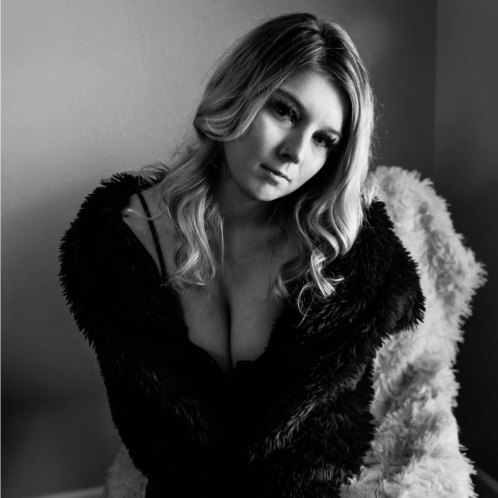 LIVE SHOW LISTING LIKE THIS TO BE NOTIFIED WHEN I GO LIVE!!!Tuesday - Wednesday